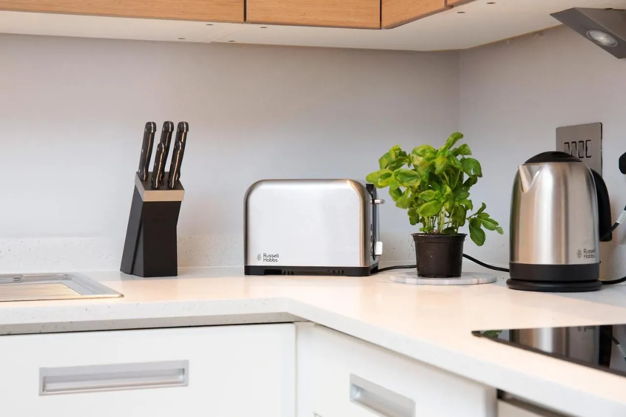Go Native Hoxton Apartment London  Richmond (Greater London)